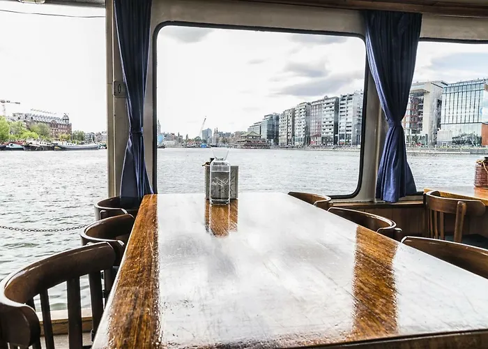 船上ホテル アミチティア