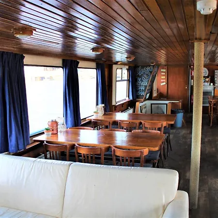 Bådhotel Amicitia 2*